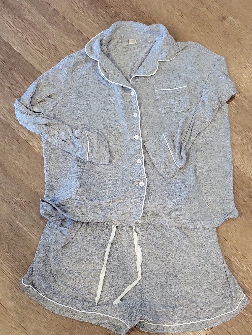 GUC Cheibear KPajama Set